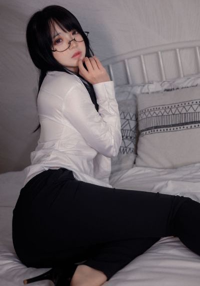 24岁尹律_在线观看完整视频大全