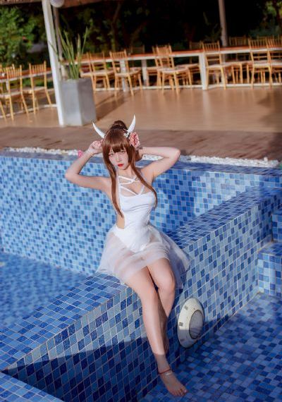 美女来了_未删减完整版
