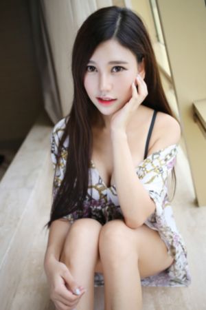 年轻的女闺蜜hd中文字幕电影_超清在线观看完整版