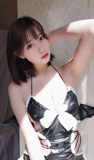 菲菲逼未满十八岁禁止入内_DVD电影完整版在线观看