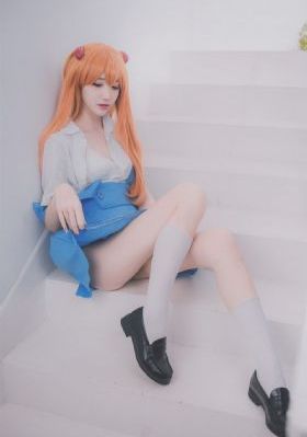 我该爱哪个女孩_4K电影在线看